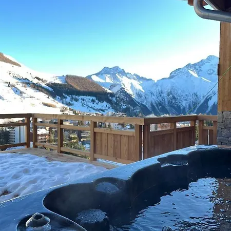 New Chalet With Panoramic Views *